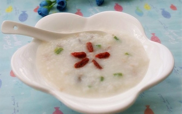 靓妈厨房食谱:腊鸭肾瘦肉淮山粥(组图)