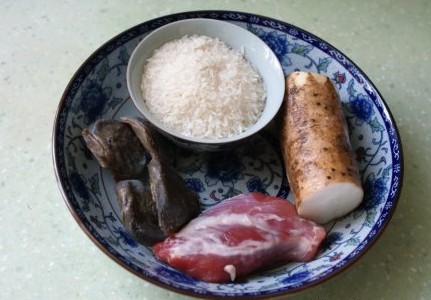靓妈厨房食谱:腊鸭肾瘦肉淮山粥(组图)