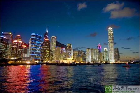 暑假谋划香港亲子行 游玩购物两全其美