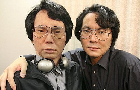 圣诞节 日本出售定制仿真机器人(图)
